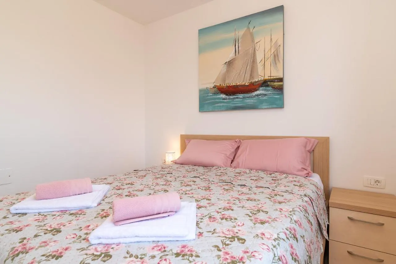 Apartman Adriana Traù Croazia