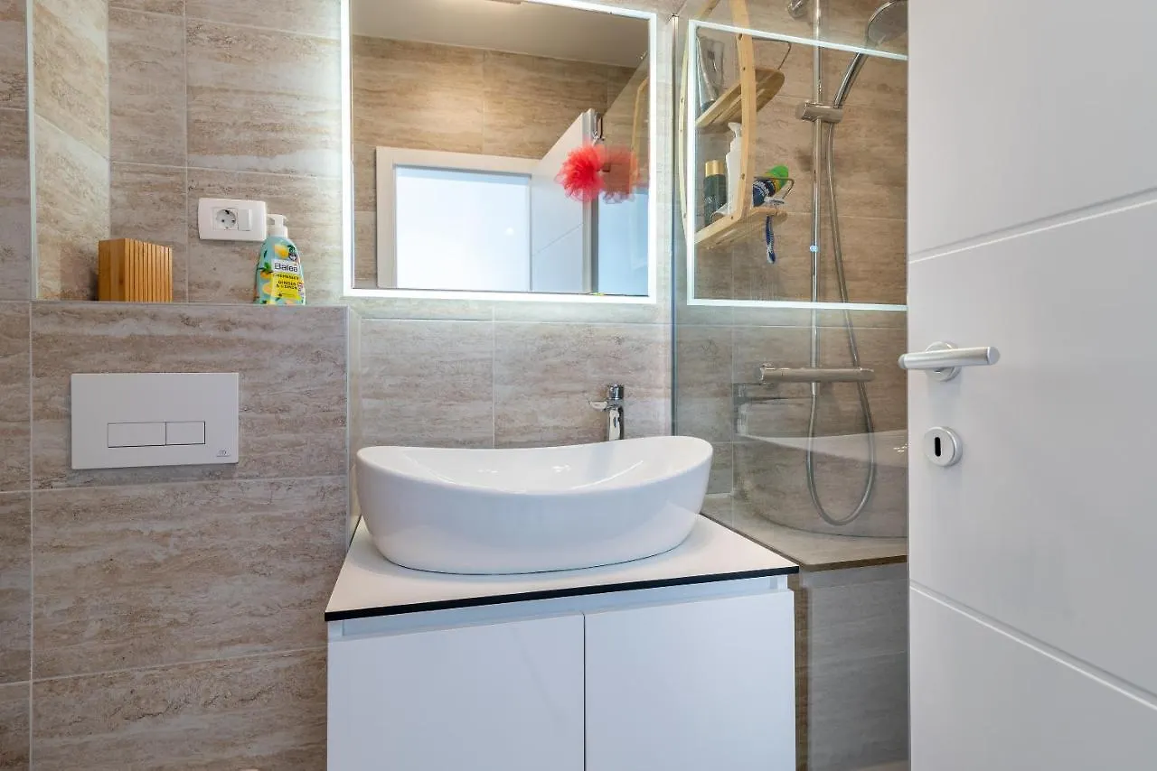 Apartman Adriana Traù Appartamento